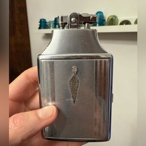 Diamond set on front Ronson Vintage Case 1930's